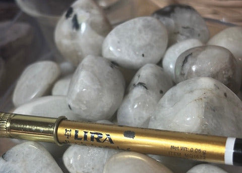 Lira Miss & Mrs 24 Hrs Eye Pencil - Incense Route