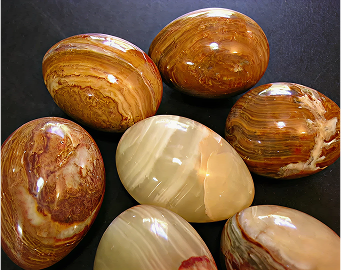 Onyx Egg Stone (Polished) - Incense Route